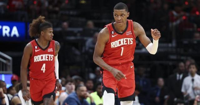 NBA常规赛火箭不敌步行者
