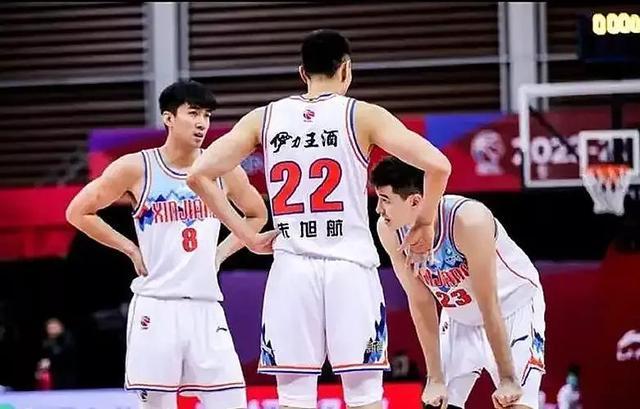 CBA常规赛最新战报上海vs新疆