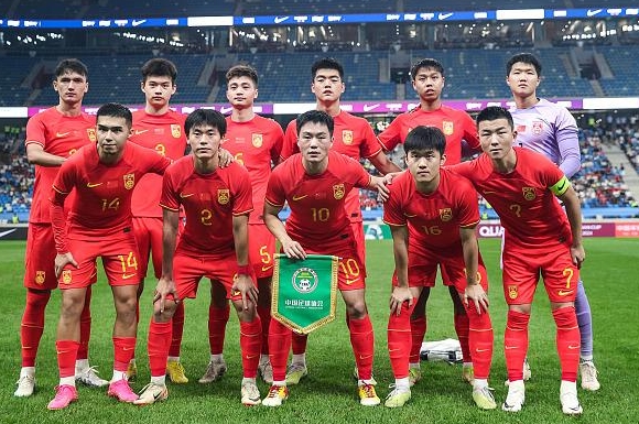 中国男足和韩国男足的历史交锋记录是怎样的？